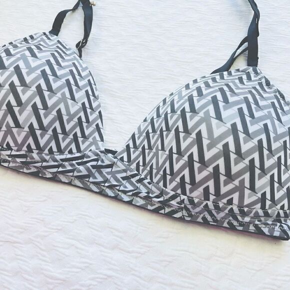BUY 1 GET 1 FREE Unlined cool comfortable every day bra GEOMETRIC print black an - Picture 2 of 9